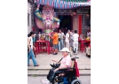 Steps at the main entrance of Tin Hau Temple make it inconvenient for wheelchair users. Steps at the main entrance of Tin Hau Temple make it inconvenient for wheelchair users.